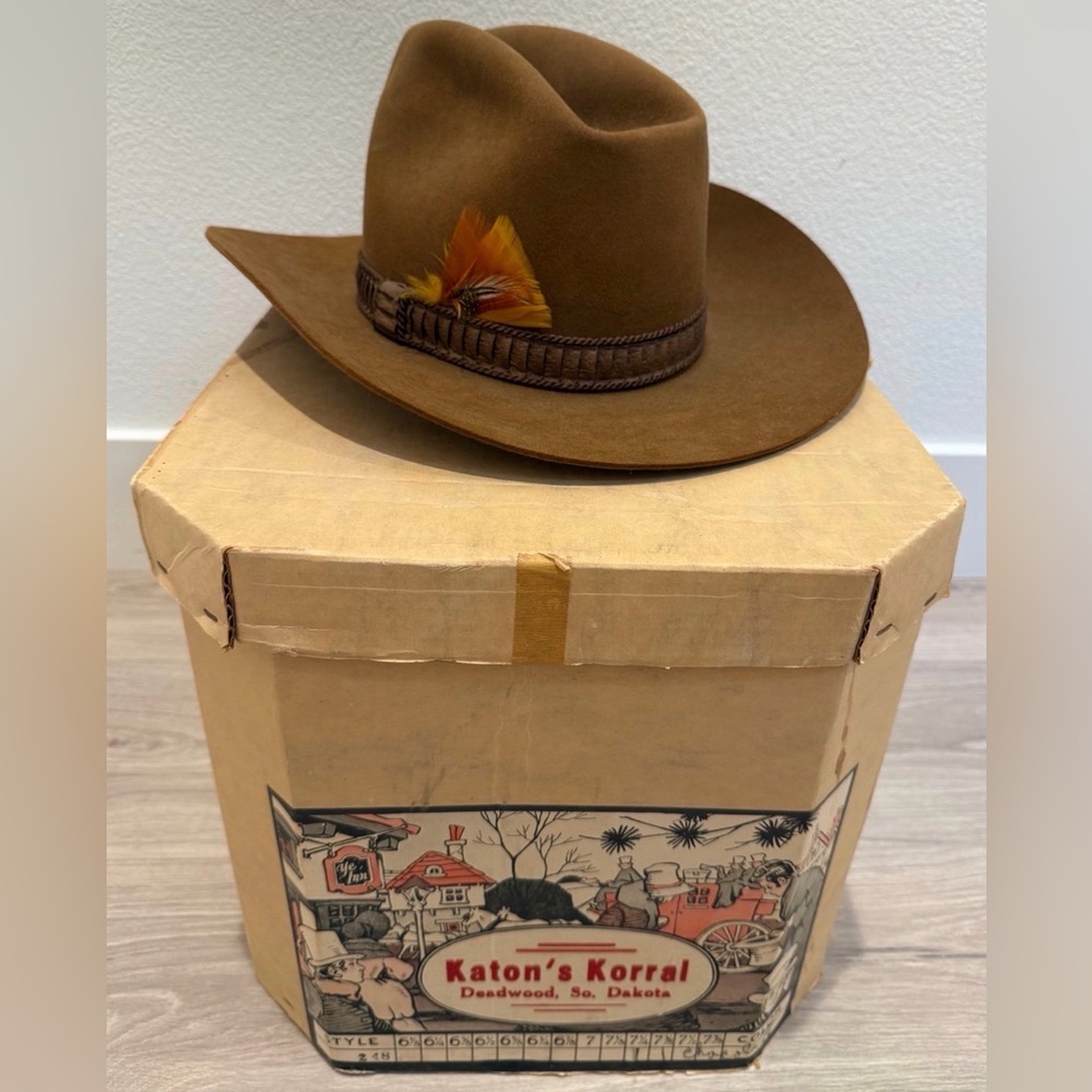 Vintage Cowboy Hat with Feather Accent - Picture 5 of 11
